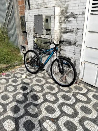 Quadro First tamanho 17 pra venda (só o quadro)