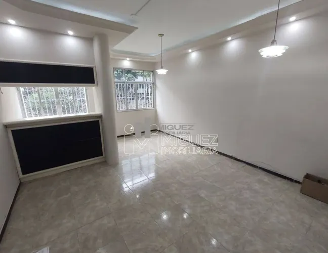 Apartamento a Venda Rua Uruguai (Área Nobre) - 4 Quartos, Sendo 2 Suite - 1 Vaga na Escrit