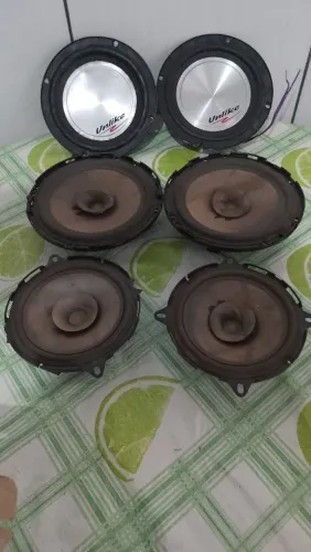 Auto falantes para carro.