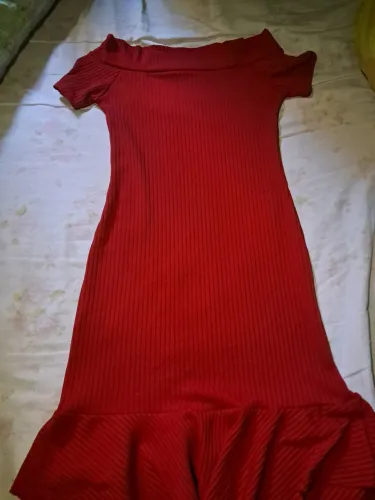 Vestido Canelado Babado Vermelho 