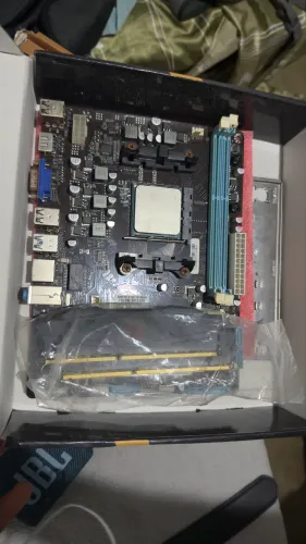 Placa Mãe , Processador e Memórias ram