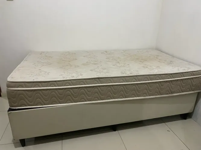 Cama solteirão 