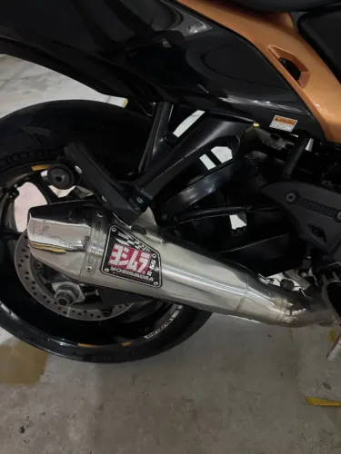 Suzuki Hayabusa 1300 G3, Preta e Dourado.