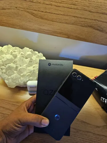 VENDO OU TROCO MOTOROLA RAZR 60