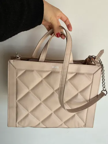 Vendo bolsa Schutz tote Matelassê Nude