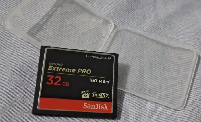 Cartão CF Sandisk Extreme Pro 32GB 160mb/s Semi novo