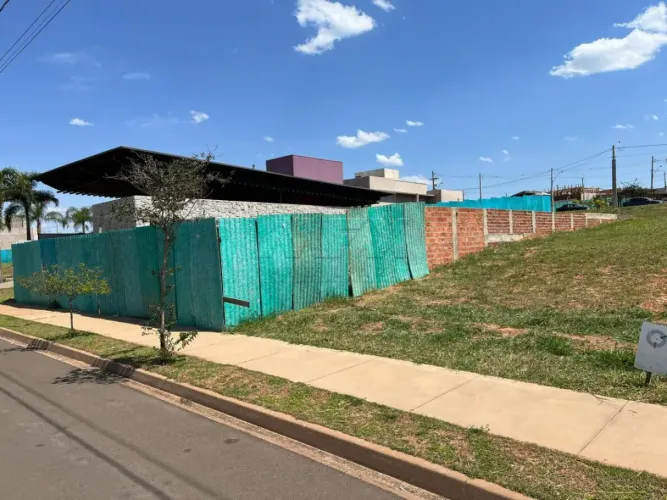 Terreno à venda no Residencial Tamboré em Bauru SP