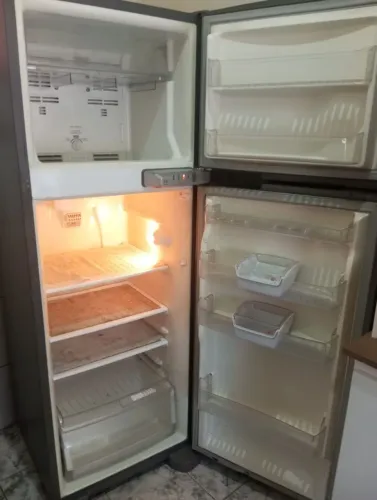 Geladeira Brastemp inox 