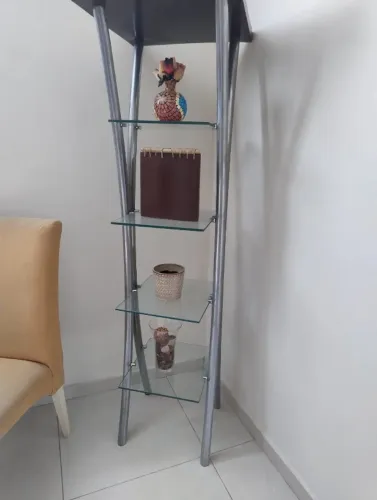 2 Torres de Inox (Com prateleiras de vidro)