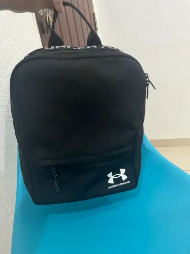 Mini mochila slim Under Armour