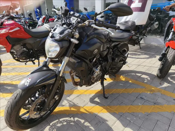 Yamaha MT-07 700 cc 