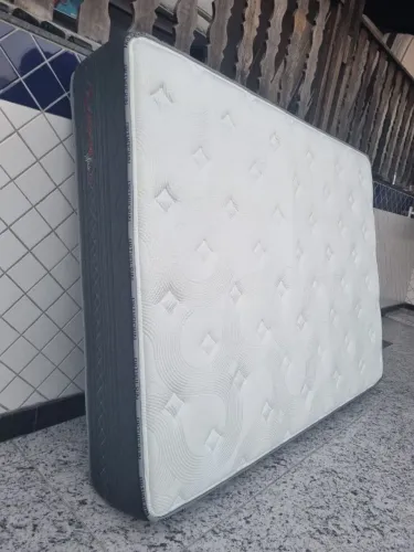 Colchão casal Ortobom,sem uso, aceito cartão e entrego grátis 