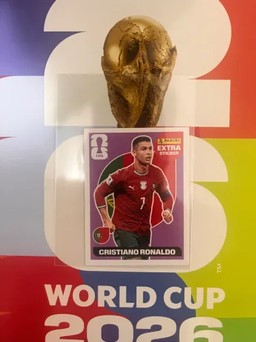 Figurinha Extra Sticker Bordô Cristiano Ronaldo Copa 2026 Panini