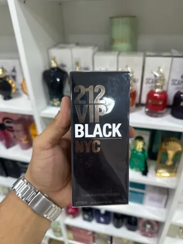 Perfume 212 VIP Black Carolina Herrera 100ml