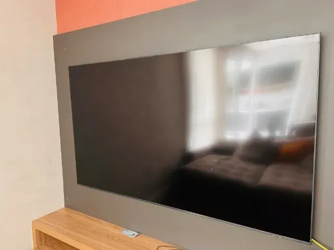 TV Samsung 75" 4k Crystal UHD - Impecavel