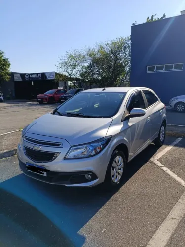 Chevrolet Onix Hatch LTZ 1.4 8V Flex Power Aut. 4P 2015