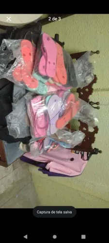 Camisetas oversazes Tam M G GG e chinelos femininos