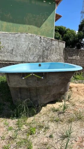 Piscina de fibra usada muito boa, completa, motor, bomba e cascata