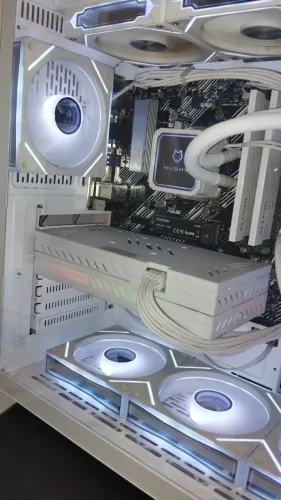 PLACA DE VÍDEO RX 580 - ÓTIMO CUSTO-BENEFÍCIO!