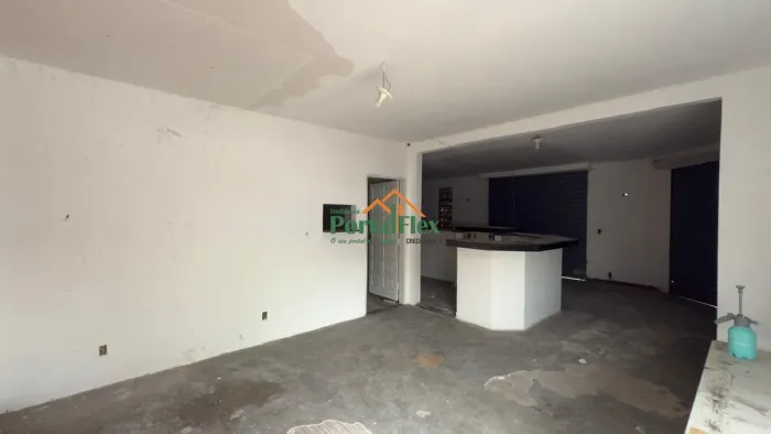 Loja á locação em Parque Residencial Laranjeiras - Serra/ES