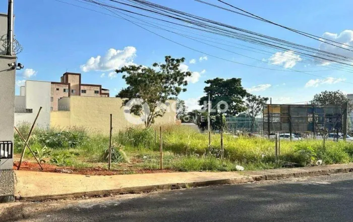 TERRENO à venda, Santa Mônica - Uberlândia/MG