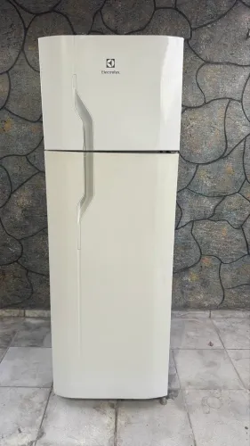 Geladeira Electrolux funcionando perfeitamente