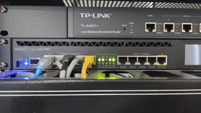 Lote Equipamentos de Rede - Roteador MikroTik, TP-Link, Switch 24p - Usado