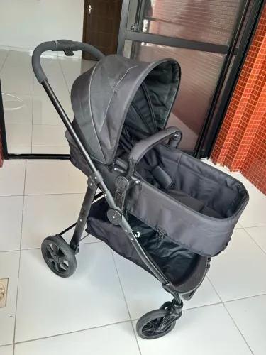 CARRINHO DE BEBÊ NOVO- ESTILO MOISÉS GALZERANO