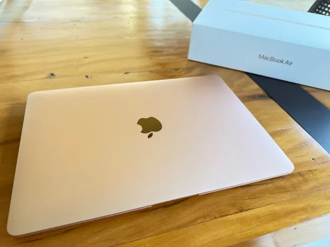 MacBook Air 13 - 2020 Intel - 256GB - Caixa e Nota Fiscal
