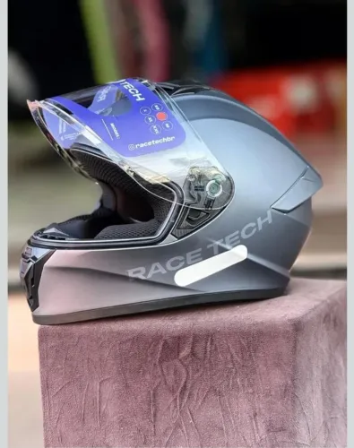 Alguém vende uma viseira escura pra esse capacete?