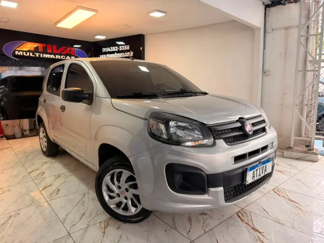 Fiat Uno Attractive 1.0 EVO Fire Flex 8V 5P 2021