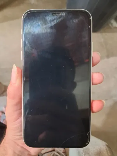 CELULAR A VENDA IPHONE 11 126GB