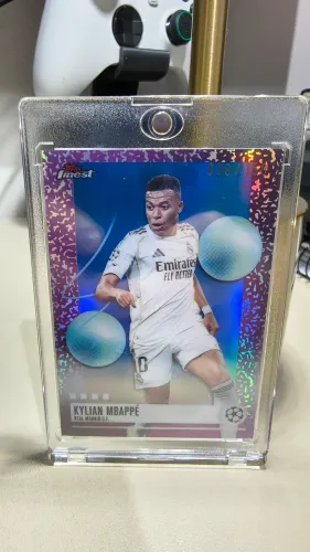 Card Mbappé numerada 38/150