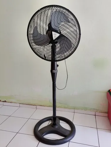 Ventilador Arno com 40cm Coluna
