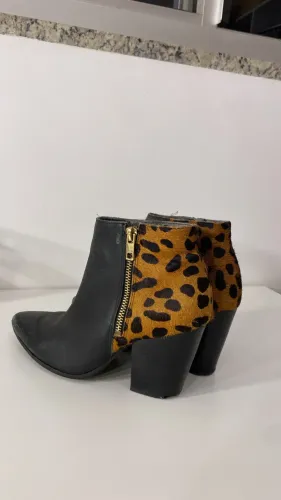 Bota Constance 