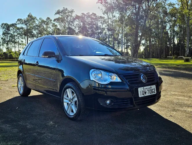 Volkswagen Polo 1.6 Mi/s.ouro 1.6 MI Tot.flex 8V 5P 2011