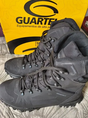 VENDO BOTA TÁTICA GUARTELÁ NOVA N° 42