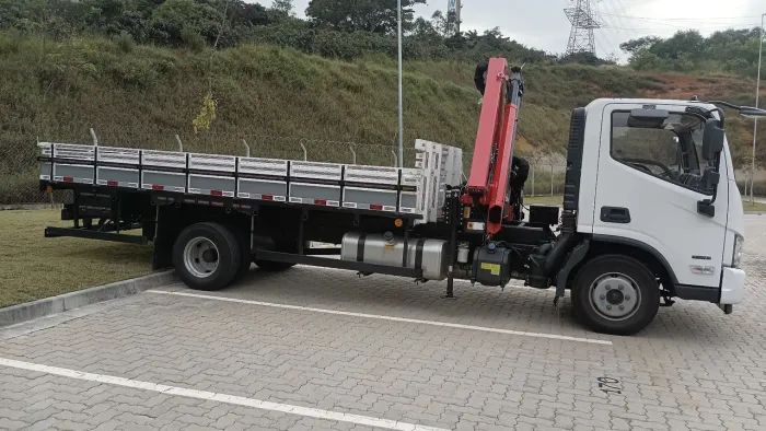 Locação de munck e transporte na grande São Paulo e região.