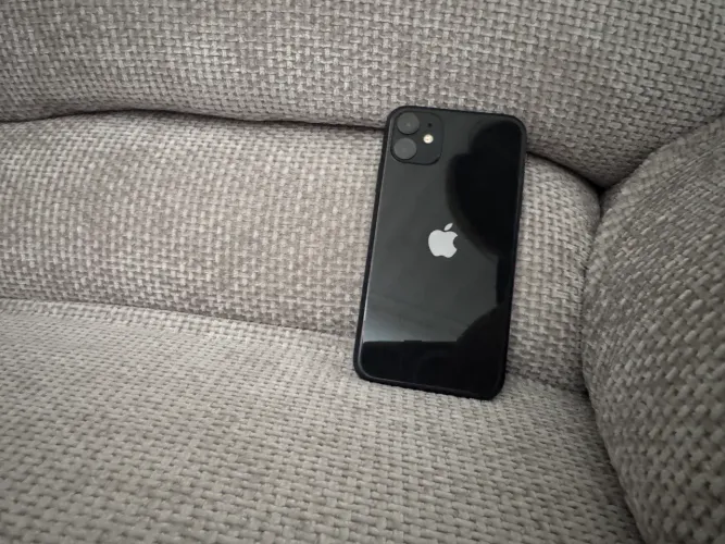 iPhone 11