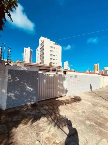 Casa com 4 dormitórios à venda, 170 m² por R$ 900.000 - Manaíra - João Pessoa/PB