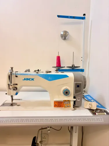Máquina Reta industrial