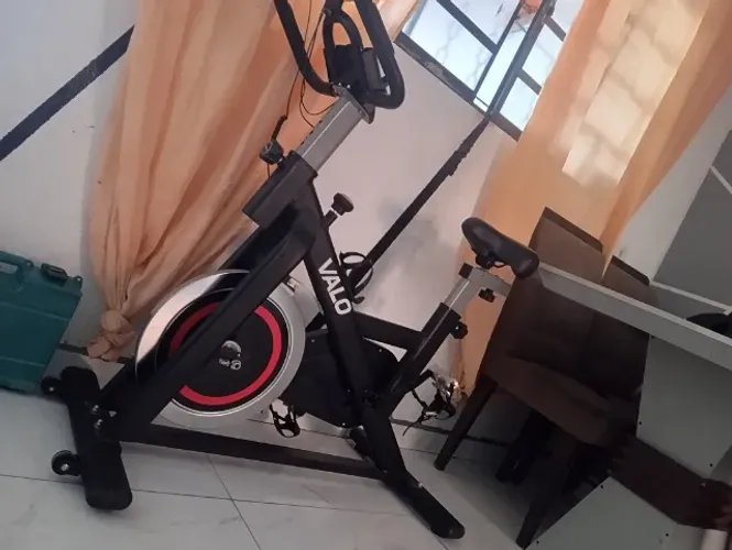 Bicicleta ergométrica nova