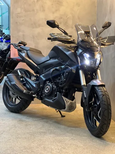 BAJAJ DOMINAR 400 2025