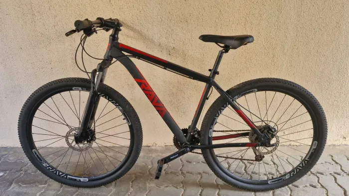 BICICLETA 29 RAVA PRESSURE 27V X-TIME COM FREIO HIDRÁULICO 