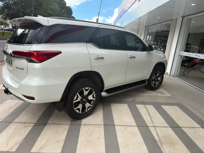 Toyota Hilux SW4 SRX Diamo. 4X4 2.8 TB DIE AUT 2019