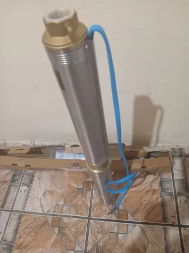 Bomba submersa caneta