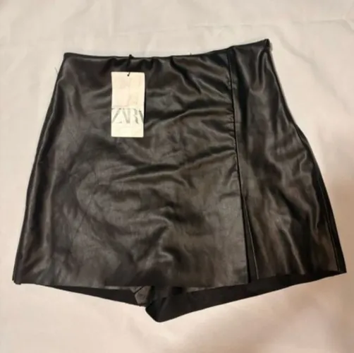 Short saia com fenda da zara