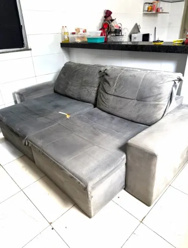 SOFÁ RETRÁTIL E RECLINÁVEL À VENDA