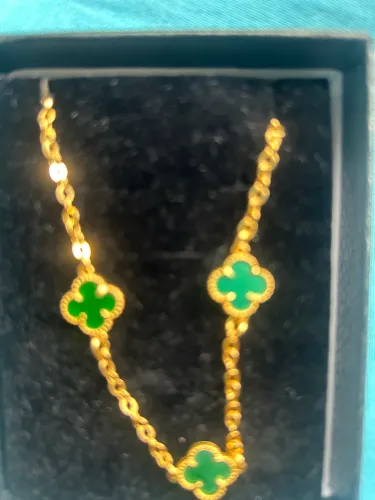 Jóia Van Cleef Trevo banhado ouro (pulso)