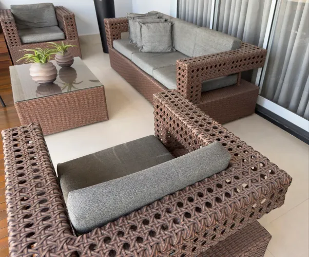 Vendo sofá completo em fibra e tecido impermeável